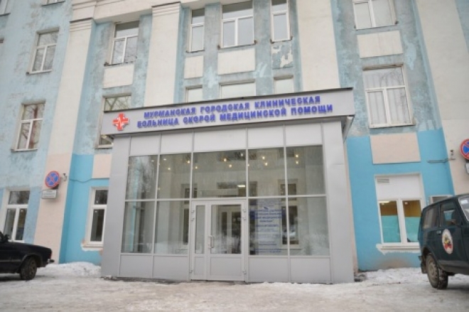 Жительница Мурманска скончалась во дворе городской больницы