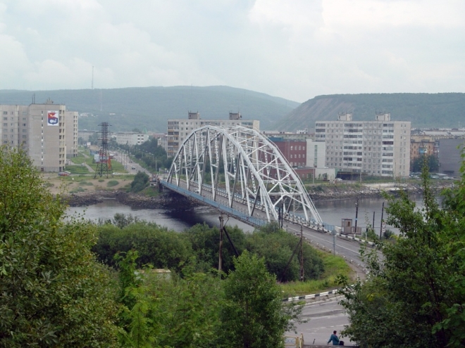 Для колян установят временный пешеходный мост