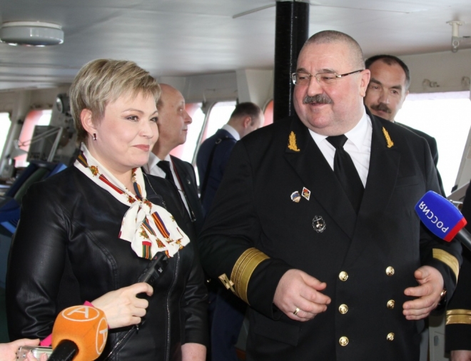 Губернатор Марина Ковтун посетила атомный ледокольный флот